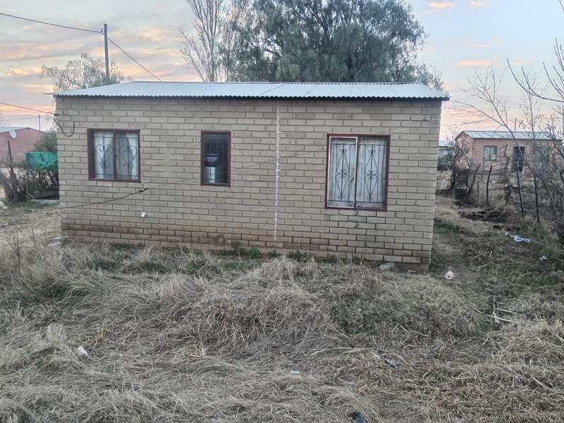 2 Bedroom Property for Sale in Thabong Free State